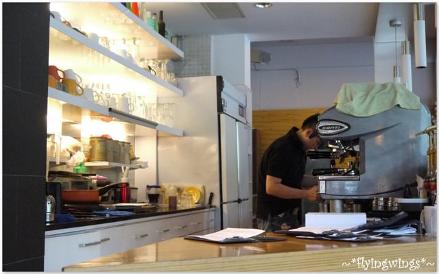 2012。08。05《食》台中。3D立體拉花熊寶寶『52 Café』