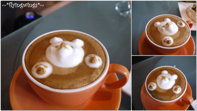 2012。08。05《食》台中。3D立體拉花熊寶寶『52 Café』