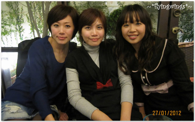 2012。01。27<<初五>>三五成群