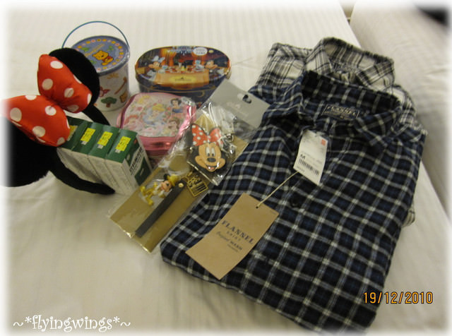 2010香港趴趴造~Day 2~走到腳快斷的晚餐&唯一的血拼