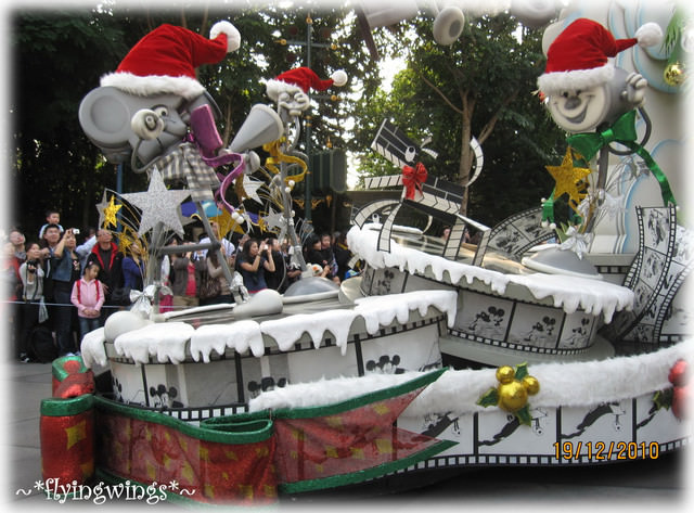 2010香港趴趴造~Day 2~夢幻樂園Disney~雪映舞動巡遊 - 第24張圖 2010香港趴趴造~Day 2~夢幻樂園Disney~雪映舞動巡遊