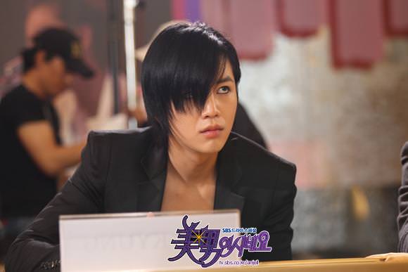 啊! 是美男啊~