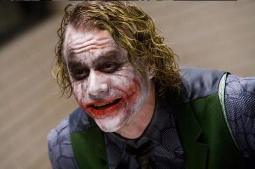 BATMAN；The Dark Knight。蝙蝠俠-黑暗騎士