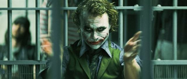 BATMAN；The Dark Knight。蝙蝠俠-黑暗騎士