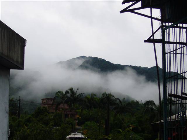 藍色拖鞋的平溪