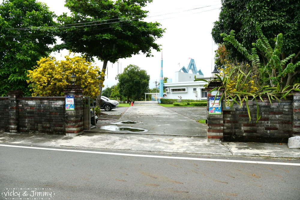 嘉義親子民宿┃詩情夢幻城堡。六間主題式親子房,讓您從入住玩到退房,小孩玩到都不想睡覺啦!! - 第3張圖 嘉義親子民宿┃詩情夢幻城堡。六間主題式親子房,讓您從入住玩到退房,小孩玩到都不想睡覺啦!!