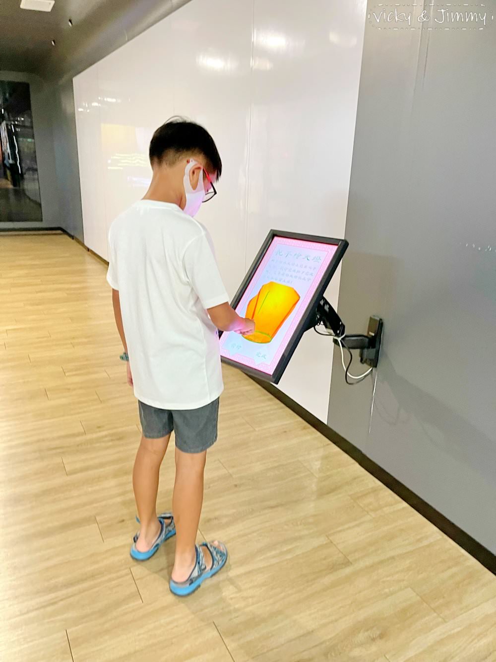 彰化親子景點┃台塑生醫健康悠活館。好想兔來了!! 免費景點，可以免費停車還可以吹冷氣，室內景點最佳備案!!