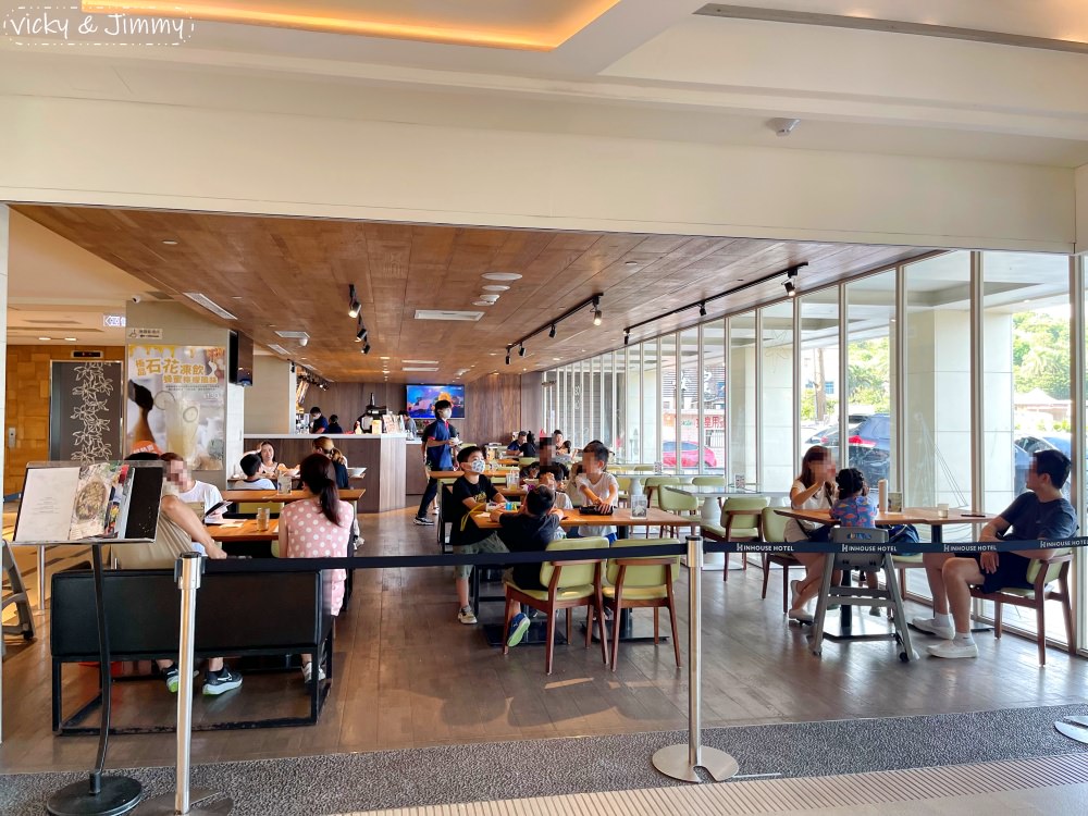 新北萬里┃薆悅酒店-野柳渡假館。北海岸親子飯店首選，遊戲室不只滿足孩子，也讓爸媽重溫童年!!