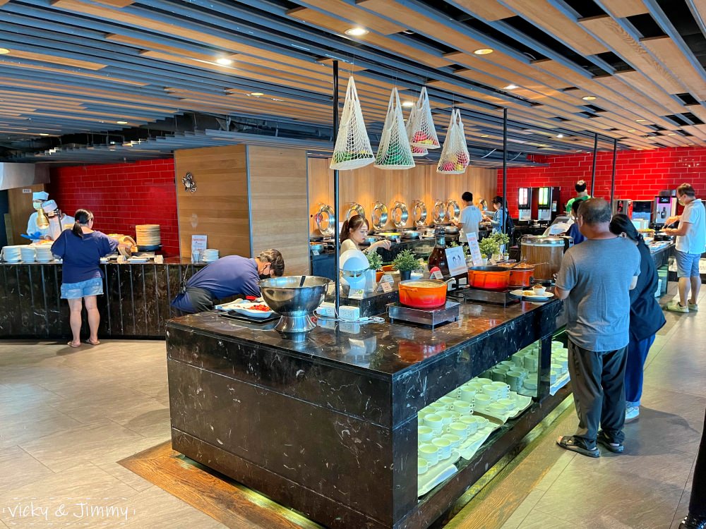 新北萬里┃薆悅酒店-野柳渡假館。北海岸親子飯店首選，遊戲室不只滿足孩子，也讓爸媽重溫童年!!