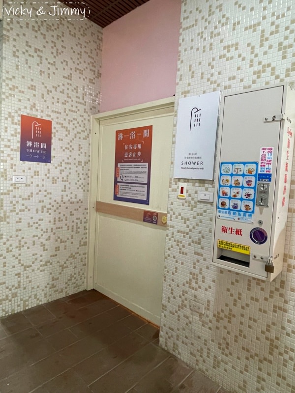 台中豪華露營┃蟬說：夕陽漫漫。豪華露營，一卡皮箱就可以GO!! 鄰近高美濕地，餐餐都有海鮮可以吃，早晚餐都無可挑剔!