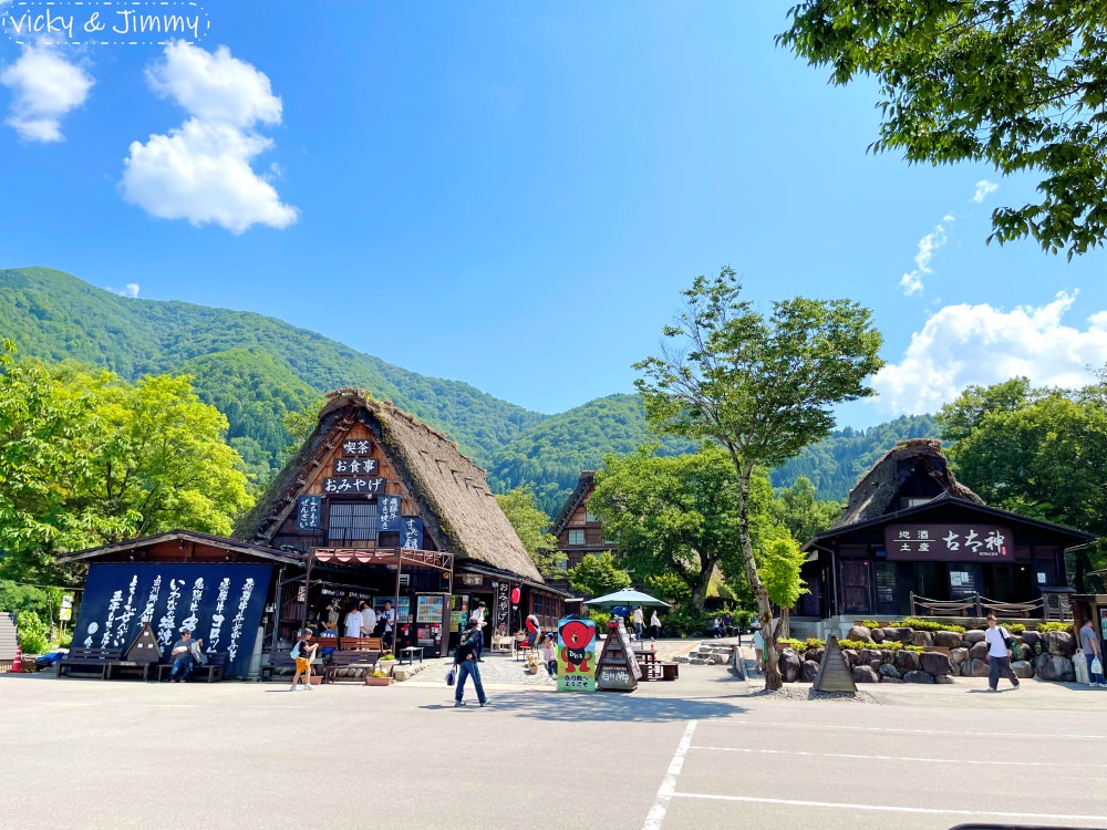 2023名古屋之旅。合掌村。夏天的合掌村超美的，來這悠閒逛逛也不輸大雪景喔!