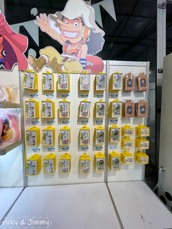 台南安平┃海潮慶典。航海王ONE PIECE 獨家授權於安平休憩碼頭來場慶典，快閃店有許多限定產品，航海王迷還不快追起來!!
