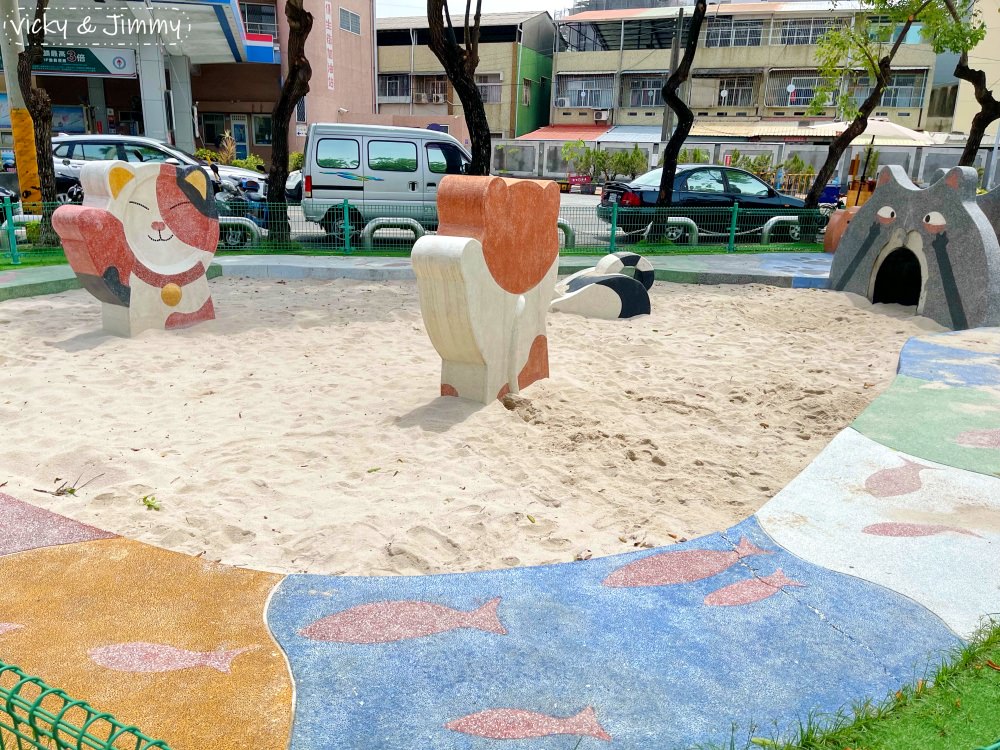 嘉義民雄┃打貓親子廣場。民雄早安公園全新貓主題,360度貓山丘,還有貓咪星球遊戲場等你來玩!! - 第3張圖 嘉義民雄┃打貓親子廣場。民雄早安公園全新貓主題,360度貓山丘,還有貓咪星球遊戲場等你來玩!!