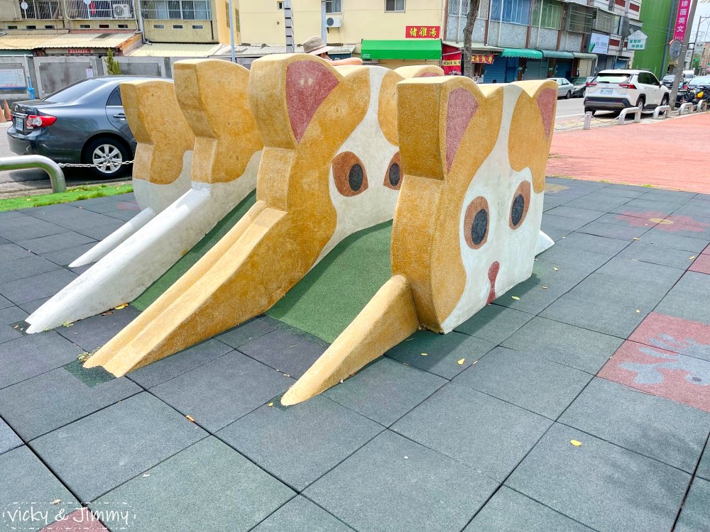 嘉義民雄┃打貓親子廣場。民雄早安公園全新貓主題,360度貓山丘,還有貓咪星球遊戲場等你來玩!! - 第8張圖 嘉義民雄┃打貓親子廣場。民雄早安公園全新貓主題,360度貓山丘,還有貓咪星球遊戲場等你來玩!!