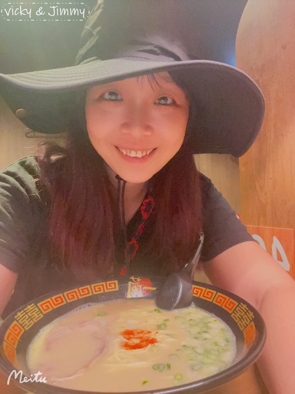 台中┃一蘭拉麵。平日還是大排長龍,等一個小時起跳!! 但每天都送兩碗兒童拉麵,每天都有喔!!! - 第29張圖 台中┃一蘭拉麵。平日還是大排長龍,等一個小時起跳!! 但每天都送兩碗兒童拉麵,每天都有喔!!!