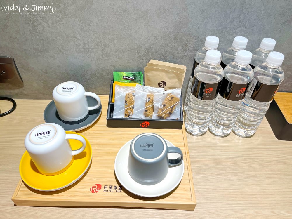 高雄巨蛋┃R14巨蛋旅店。鄰近高雄巨蛋、瑞豐夜市,對面有咖啡店也有公園,離捷運站才不到200公尺!!! - 第16張圖 高雄巨蛋┃R14巨蛋旅店。鄰近高雄巨蛋、瑞豐夜市,對面有咖啡店也有公園,離捷運站才不到200公尺!!!