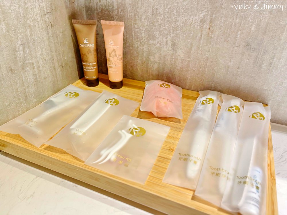 高雄巨蛋┃R14巨蛋旅店。鄰近高雄巨蛋、瑞豐夜市,對面有咖啡店也有公園,離捷運站才不到200公尺!!! - 第23張圖 高雄巨蛋┃R14巨蛋旅店。鄰近高雄巨蛋、瑞豐夜市,對面有咖啡店也有公園,離捷運站才不到200公尺!!!
