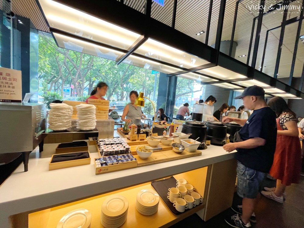 高雄巨蛋┃R14巨蛋旅店。鄰近高雄巨蛋、瑞豐夜市,對面有咖啡店也有公園,離捷運站才不到200公尺!!! - 第28張圖 高雄巨蛋┃R14巨蛋旅店。鄰近高雄巨蛋、瑞豐夜市,對面有咖啡店也有公園,離捷運站才不到200公尺!!!