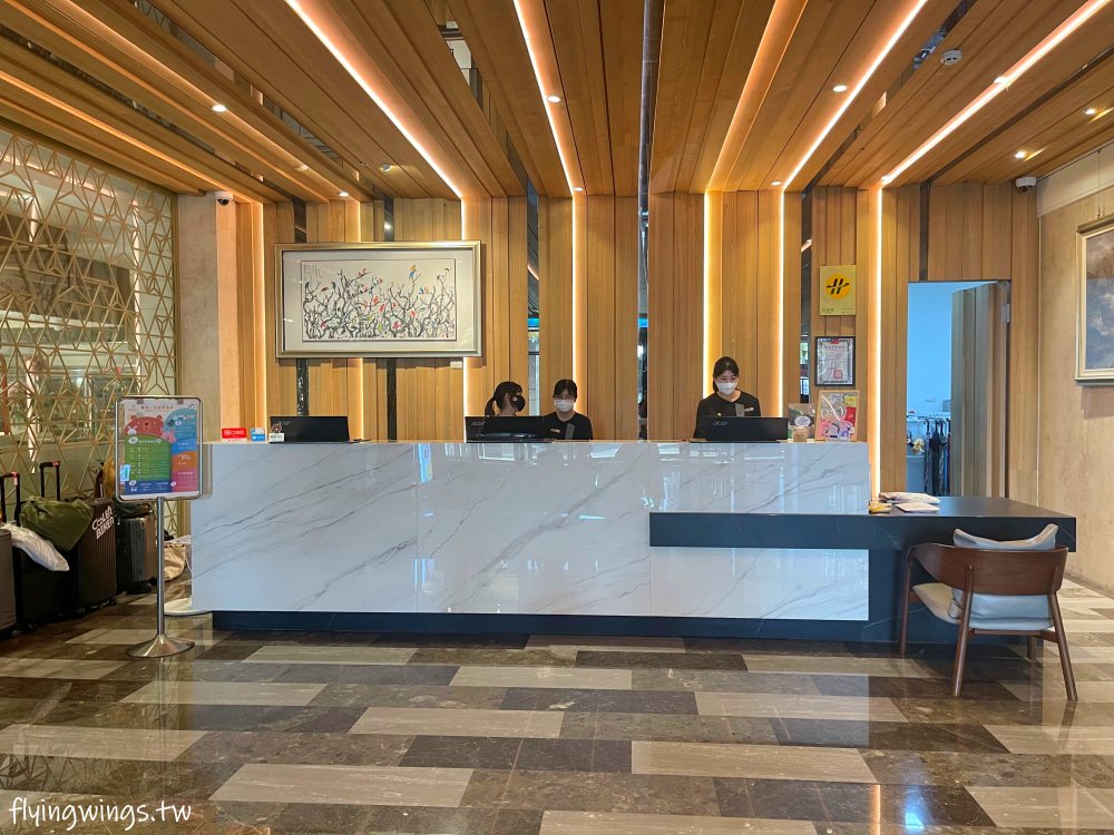 台南親子飯店┃夏都城旅安平館。超好玩親子飯店，房間大又有質感、超過兩百坪的室內遊戲室讓小孩玩到不想回家(2023/12)