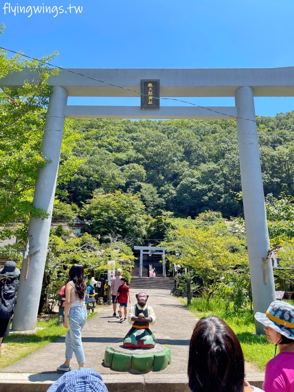 2023名古屋之旅。桃太郎神社。有桃型鳥居及桃子御守的神社，但光溜溜的桃太郎還是令人不忍直視啊!!