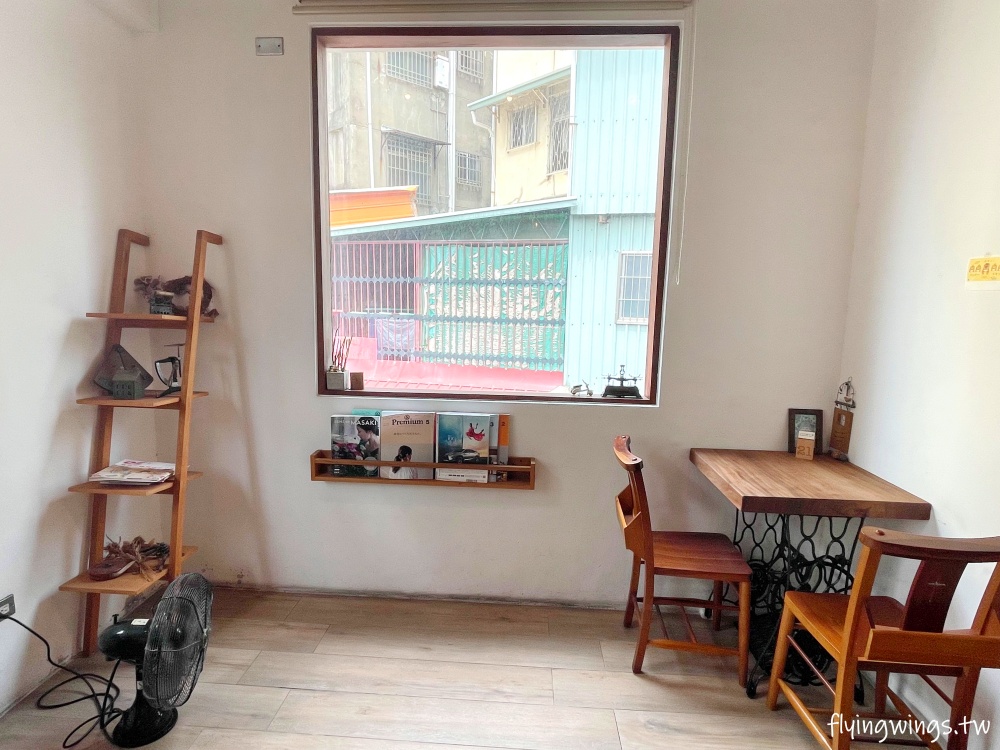 台中西區┃Mitaka s-3e cafe「台中店」。敲可愛手作龍貓吐司,太可愛了這要怎麼吃啊!!!! - 第33張圖 台中西區┃Mitaka s-3e cafe「台中店」。敲可愛手作龍貓吐司,太可愛了這要怎麼吃啊!!!!