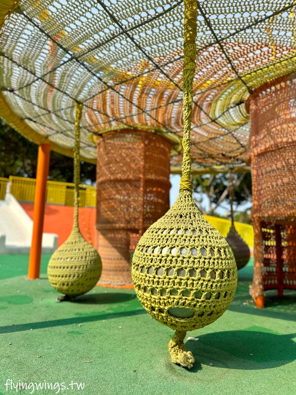 彰化親子┃金馬公園。彰化首座以編織網為主題的特色公園,小而美小而巧,還有很多小松鼠作陪! - 第10張圖 彰化親子┃金馬公園。彰化首座以編織網為主題的特色公園,小而美小而巧,還有很多小松鼠作陪!