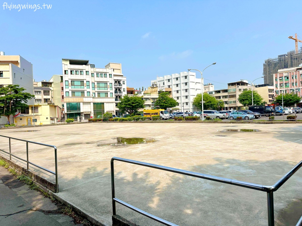 彰化親子┃金馬公園。彰化首座以編織網為主題的特色公園,小而美小而巧,還有很多小松鼠作陪! - 第27張圖 彰化親子┃金馬公園。彰化首座以編織網為主題的特色公園,小而美小而巧,還有很多小松鼠作陪!
