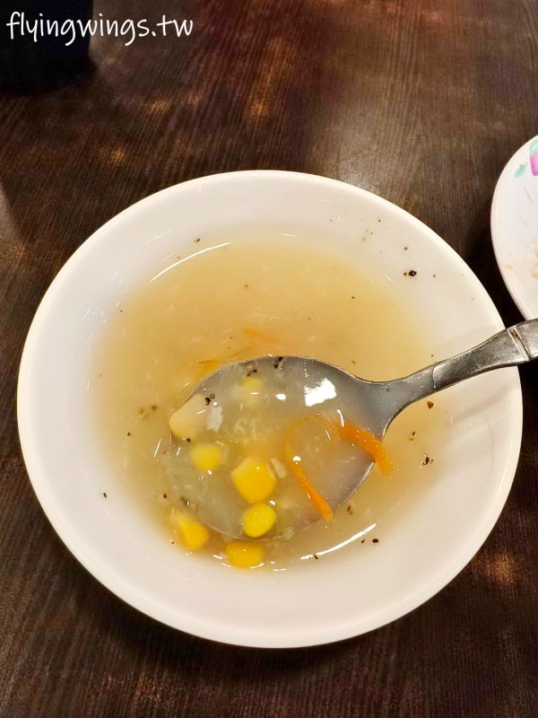 彰化美食┃老夫子牛排館-彰化店。平價排餐,湯飲品無限暢飲,還有簡單沙拉吧!(內附2024/7最新價格) - 第10張圖 彰化美食┃老夫子牛排館-彰化店。平價排餐,湯飲品無限暢飲,還有簡單沙拉吧!(內附2024/7最新價格)