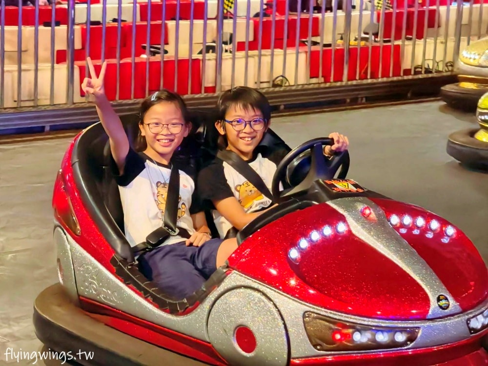 苗栗親子┃尚順育樂天地。離交流道5分鐘車程，全台最大全室內主題樂園，不管晴天雨天都好好玩!!