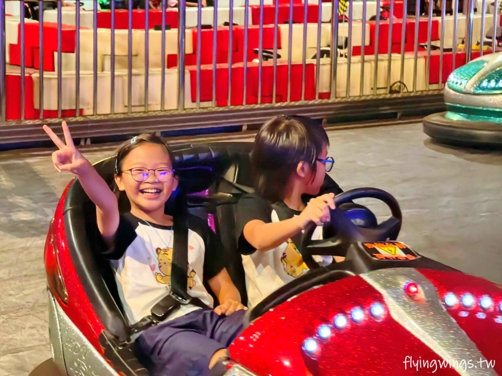 苗栗親子┃尚順育樂天地。離交流道5分鐘車程，全台最大全室內主題樂園，不管晴天雨天都好好玩!!