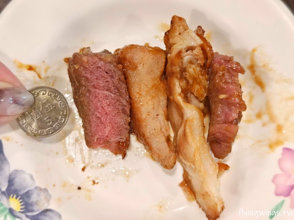 彰化美食┃老夫子牛排館-彰化店。平價排餐,湯飲品無限暢飲,還有簡單沙拉吧!(內附2024/7最新價格) - 第18張圖 彰化美食┃老夫子牛排館-彰化店。平價排餐,湯飲品無限暢飲,還有簡單沙拉吧!(內附2024/7最新價格)