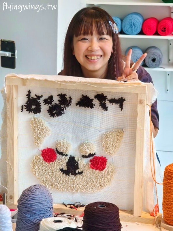 台中┃Does Art 都是藝術・全台手作地毯Tufting-台中店。來自己DIY一塊獨一無二的地毯吧! 看著喜歡的圖案變成實體地毯，太好玩了吧!!