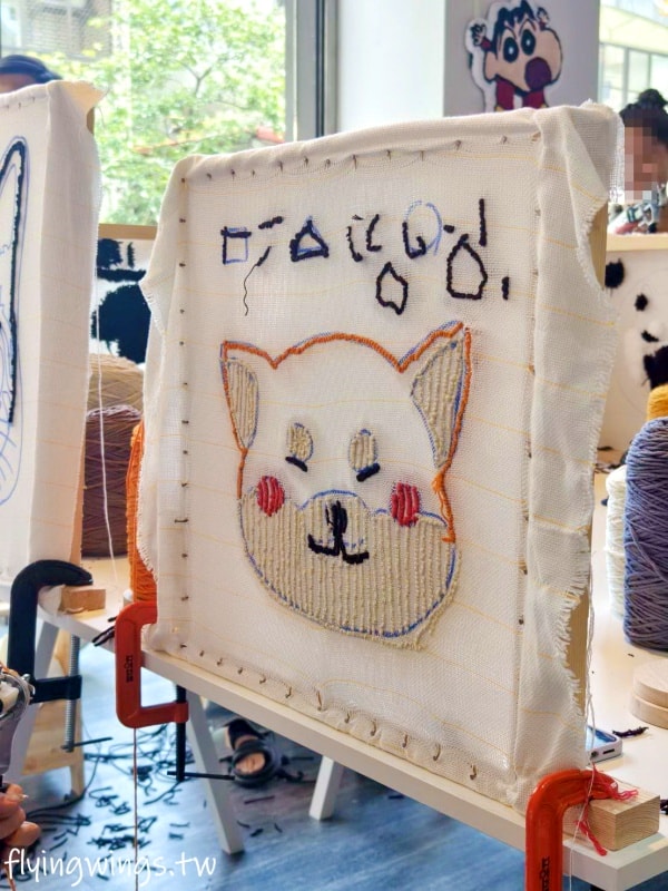 台中┃Does Art 都是藝術・全台手作地毯Tufting-台中店。來自己DIY一塊獨一無二的地毯吧! 看著喜歡的圖案變成實體地毯，太好玩了吧!!