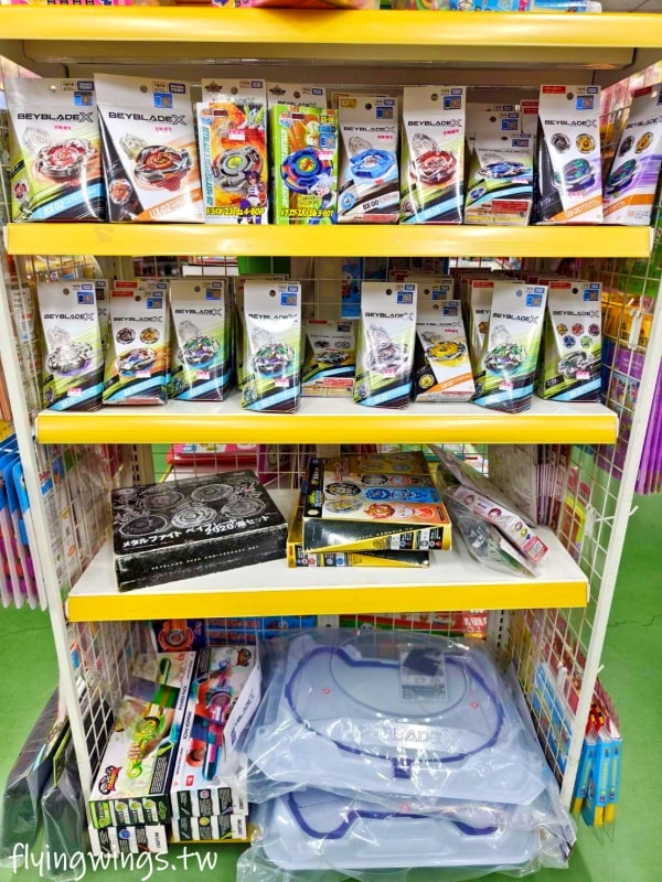 彰化┃遛小孩玩具屋。不用加會員，一件玩具就批發價，有廣大停車場，舒適的購物空間!