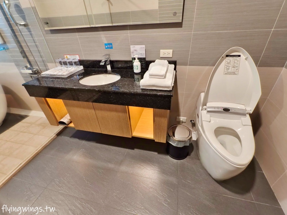 埔里親子飯店┃承萬尊爵渡假酒店。星空泳池、兒童主題樂園、休閒遊戲室,大小朋友都超滿意!!! - 第21張圖 埔里親子飯店┃承萬尊爵渡假酒店。星空泳池、兒童主題樂園、休閒遊戲室,大小朋友都超滿意!!!