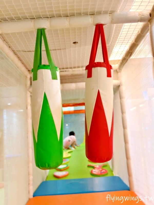 埔里親子飯店┃承萬尊爵渡假酒店。星空泳池、兒童主題樂園、休閒遊戲室,大小朋友都超滿意!!! - 第62張圖 埔里親子飯店┃承萬尊爵渡假酒店。星空泳池、兒童主題樂園、休閒遊戲室,大小朋友都超滿意!!!