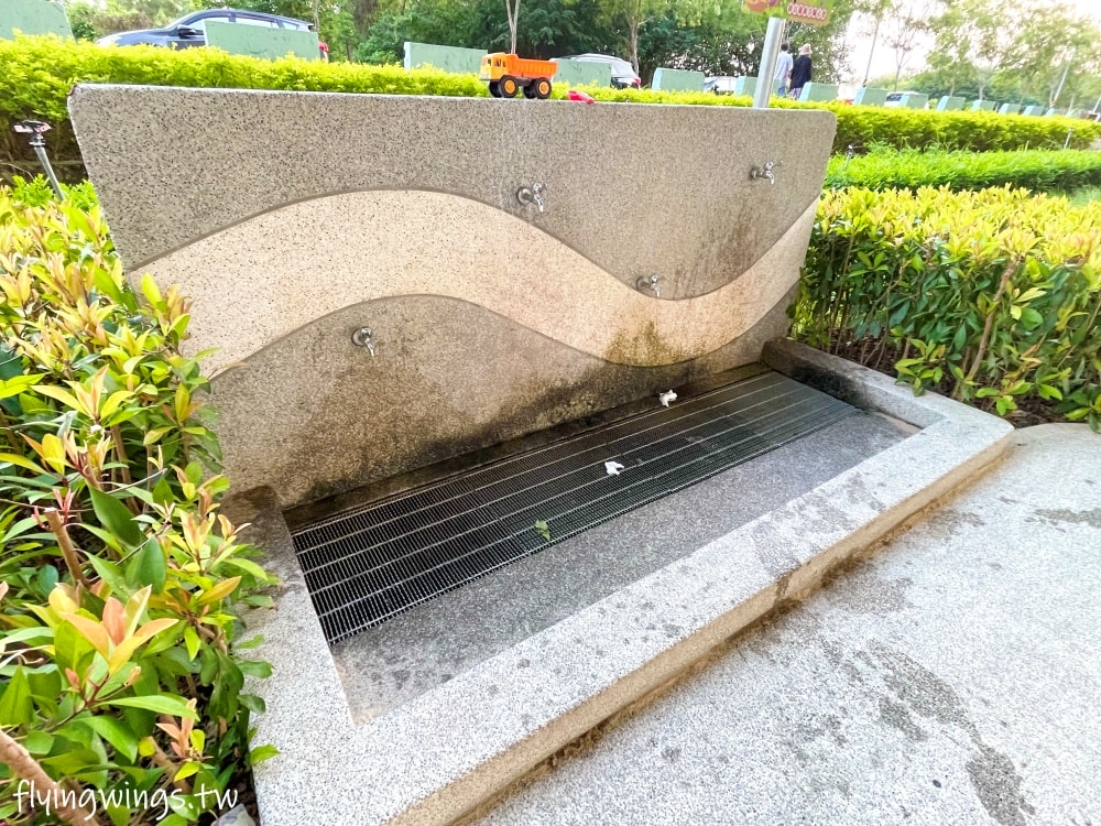 彰化田中┃田中滑步車公園。高鐵下的小公園,適合滑步車族,還有山坑跟小山丘遊戲場 - 第12張圖 彰化田中┃田中滑步車公園。高鐵下的小公園,適合滑步車族,還有山坑跟小山丘遊戲場