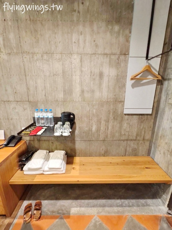 宜蘭冬山┃紫森林-三富休閒農場。清水模設計房間好舒適,還可以餵魚抓蝦,看豐富的夜間生態導覽 - 第23張圖 宜蘭冬山┃紫森林-三富休閒農場。清水模設計房間好舒適,還可以餵魚抓蝦,看豐富的夜間生態導覽
