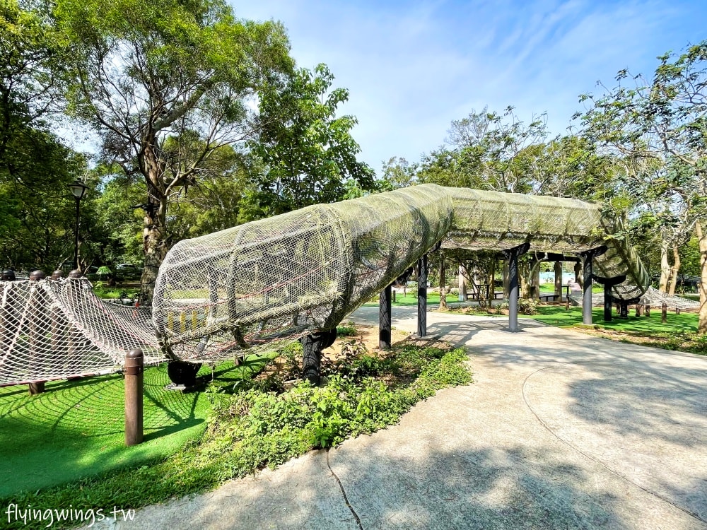 台中大甲┃鐵砧山雕塑公園。2024年重新整修後開放,共融式遊戲場,鋼管爬網最吸睛!! - 第22張圖 台中大甲┃鐵砧山雕塑公園。2024年重新整修後開放,共融式遊戲場,鋼管爬網最吸睛!!