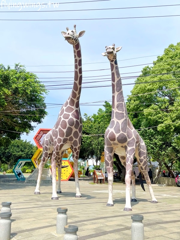 台中大甲┃永信運動公園。近50年的公園,結合現代與復古,古早味遊樂器材反而更好玩!!! - 第2張圖 台中大甲┃永信運動公園。近50年的公園,結合現代與復古,古早味遊樂器材反而更好玩!!!