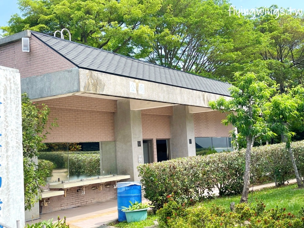 台中大甲┃永信運動公園。近50年的公園,結合現代與復古,古早味遊樂器材反而更好玩!!! - 第20張圖 台中大甲┃永信運動公園。近50年的公園,結合現代與復古,古早味遊樂器材反而更好玩!!!