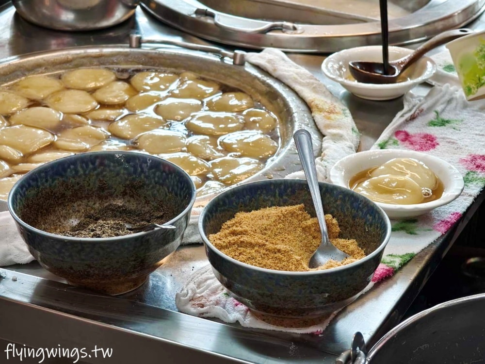 雲林斗六┃長興圓仔冰。在地八十年老店，剉冰還是燒圓仔湯都超熱賣!更不能錯過芝麻花生燒麻糬!!(內含2024/8最新價格)