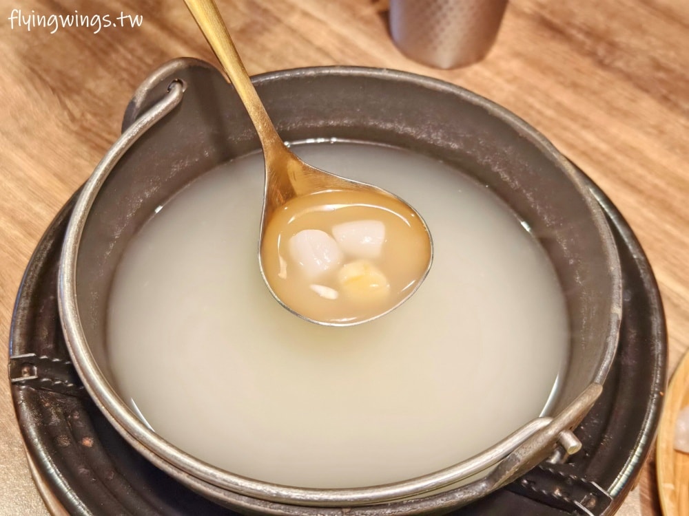 和美火鍋┃偷鍋和牛野菜放題-彰化和美店。和牛吃到飽、炙燒握壽司，十三種湯底讓您選擇有障礙啦!!