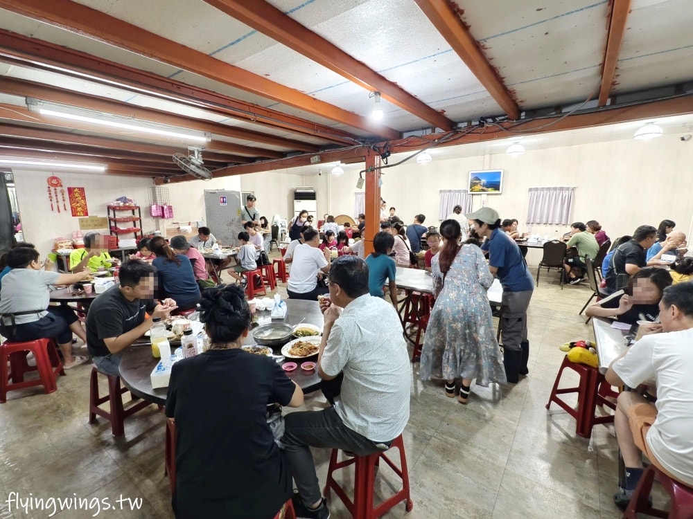 新北萬里┃阿嬌萬里蟹。大排長龍等超久也一定要吃到!超鮮肉質超飽滿的萬里蟹絕不會讓你失望! - 第15張圖 新北萬里┃阿嬌萬里蟹。大排長龍等超久也一定要吃到!超鮮肉質超飽滿的萬里蟹絕不會讓你失望!