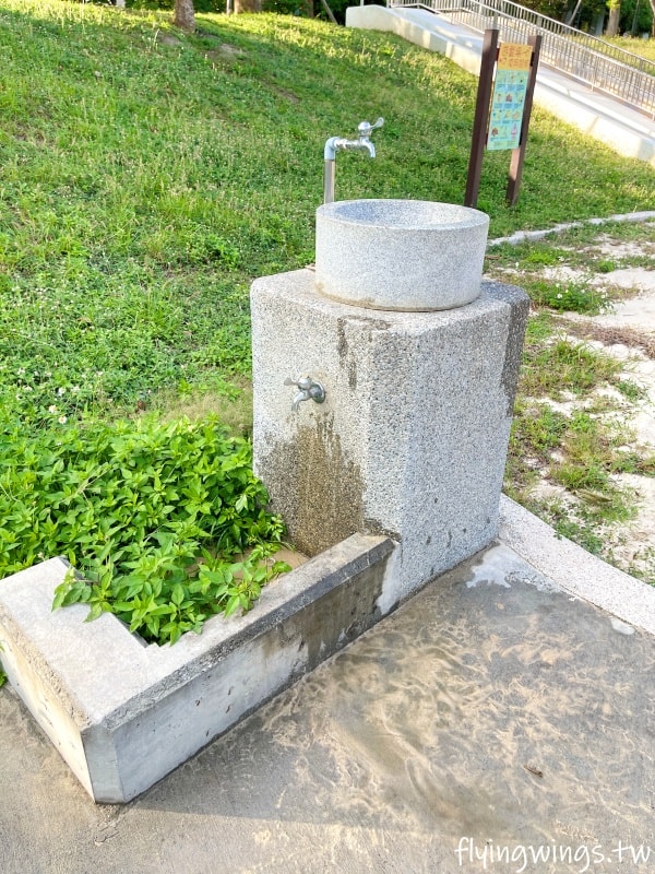 彰化和美┃德美公園。2.0版本公園，增加了有遮蔭的大型熊熊遊戲區，還有巨型甜點可以大拍特拍!!