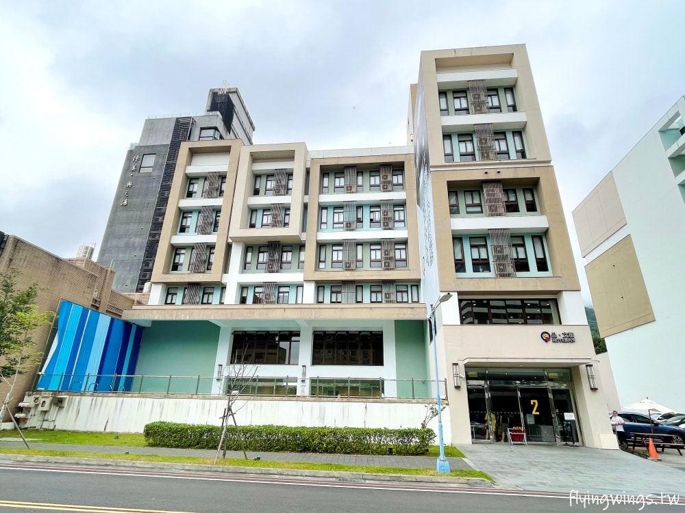 宜蘭礁溪┃品文旅-礁溪。房間就可以泡湯，還有超大戶外溫泉SPA，GAMEZONE好玩到孩子不想走!!