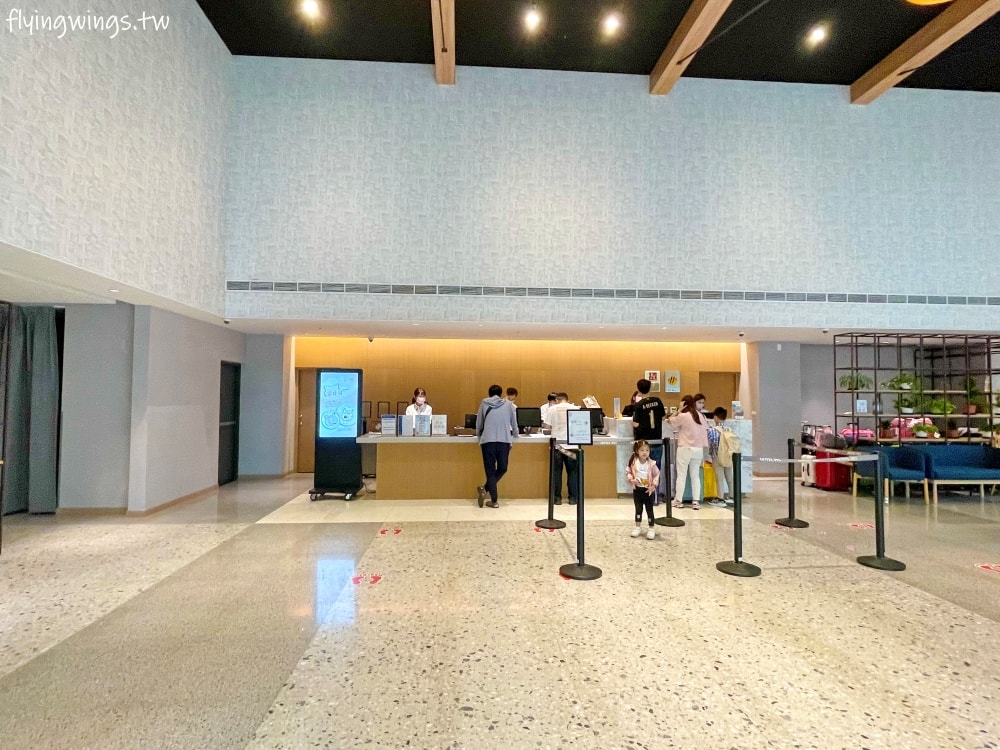 宜蘭礁溪┃品文旅-礁溪。房間就可以泡湯，還有超大戶外溫泉SPA，GAMEZONE好玩到孩子不想走!!