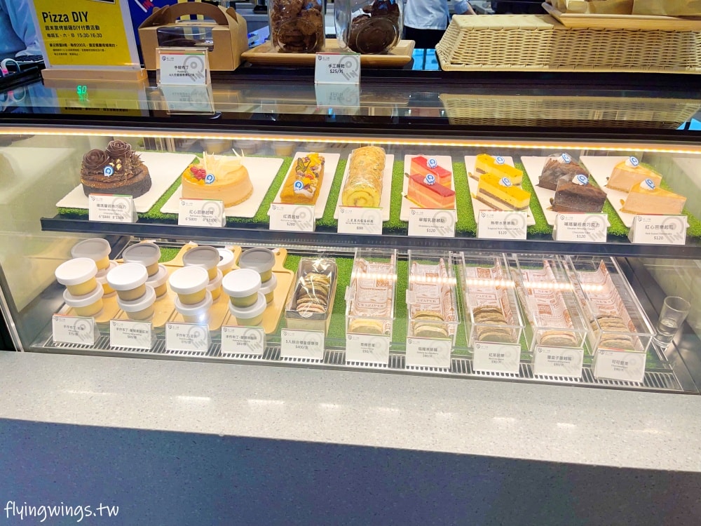 宜蘭礁溪┃品文旅-礁溪。房間就可以泡湯，還有超大戶外溫泉SPA，GAMEZONE好玩到孩子不想走!!