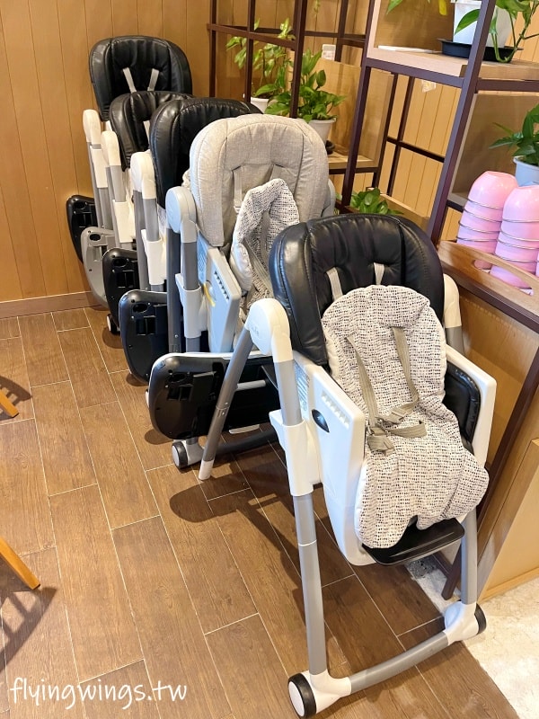 宜蘭礁溪┃品文旅-礁溪。房間就可以泡湯，還有超大戶外溫泉SPA，GAMEZONE好玩到孩子不想走!!
