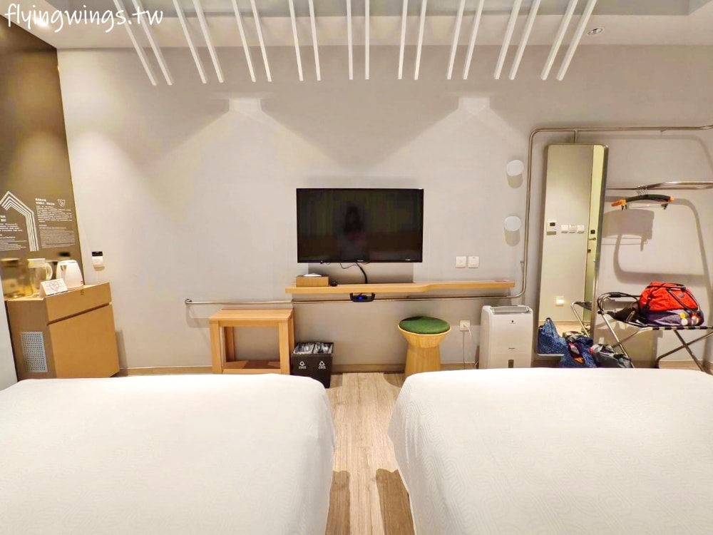 宜蘭礁溪┃品文旅-礁溪。房間就可以泡湯，還有超大戶外溫泉SPA，GAMEZONE好玩到孩子不想走!!